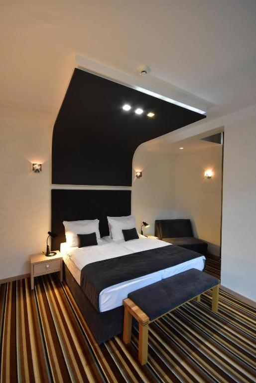 Apartments Melody ซาราเยโว ภายนอก รูปภาพ