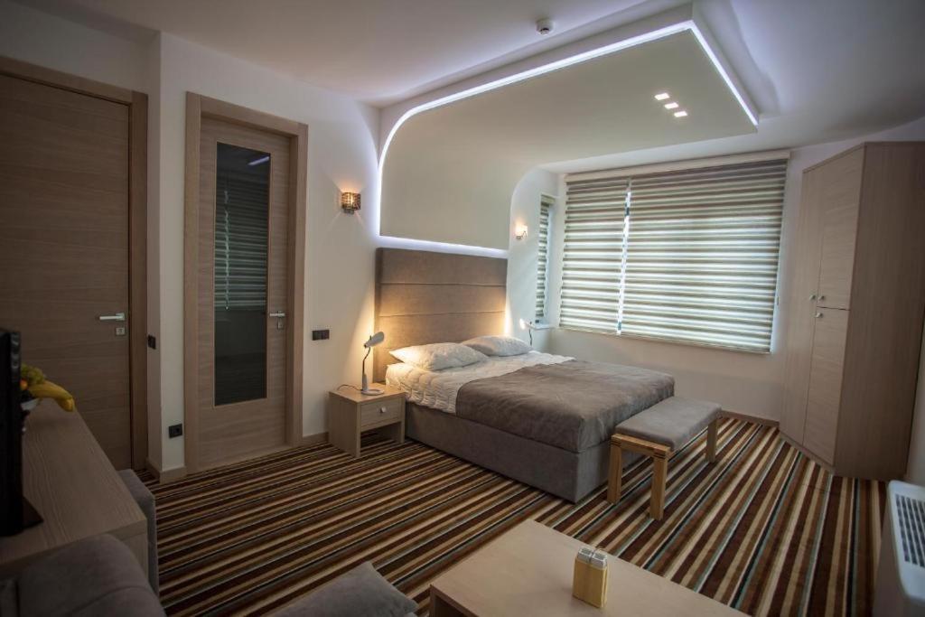 Apartments Melody ซาราเยโว ภายนอก รูปภาพ