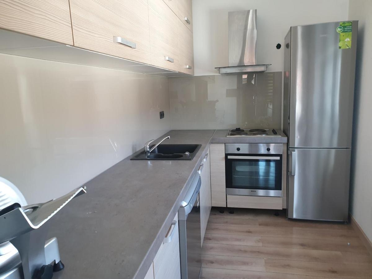 Apartments Melody ซาราเยโว ภายนอก รูปภาพ